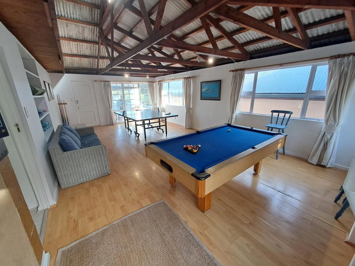 Atlantic Dream Beachfront Villa Scarborough Esterno foto