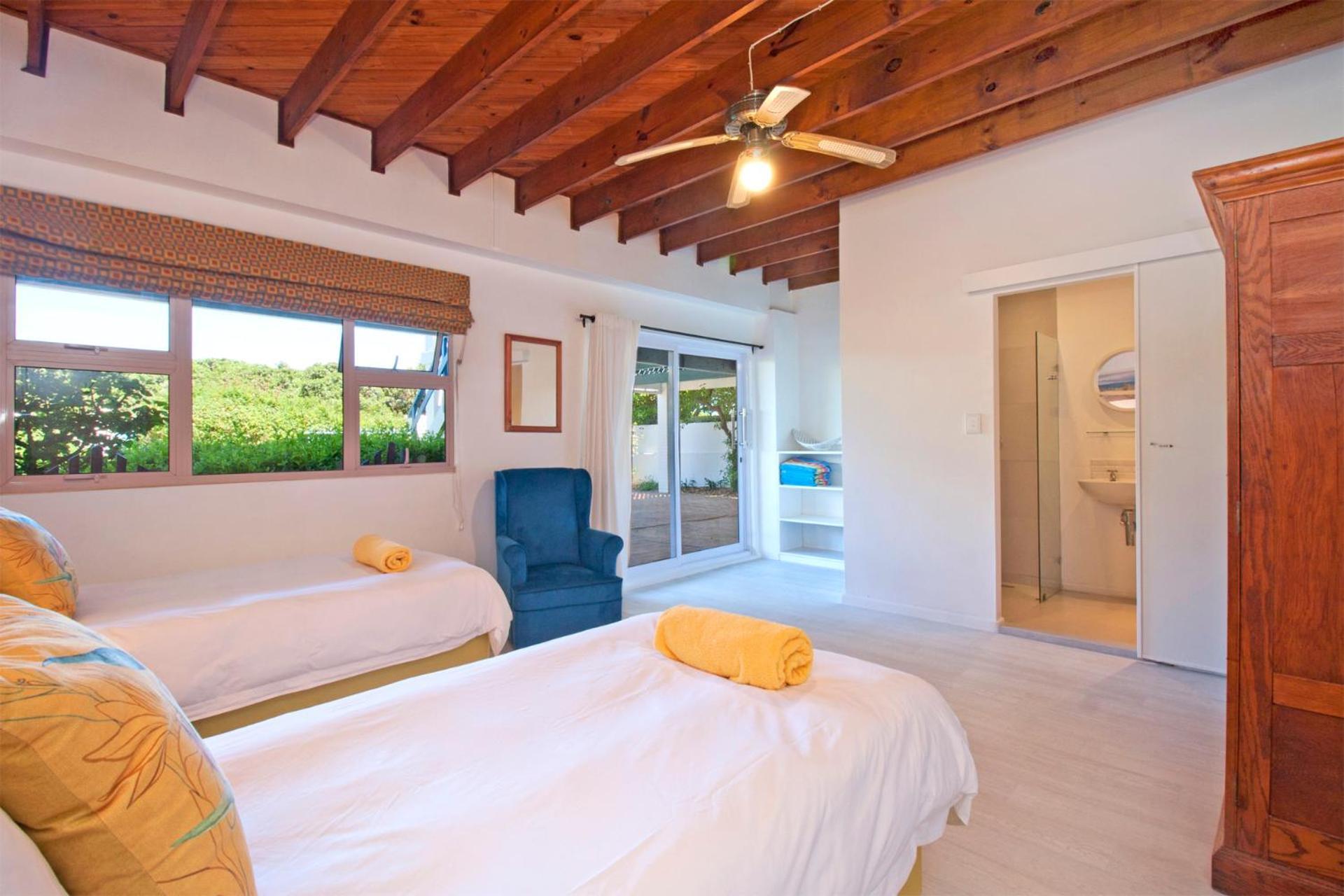 Atlantic Dream Beachfront Villa Scarborough Esterno foto